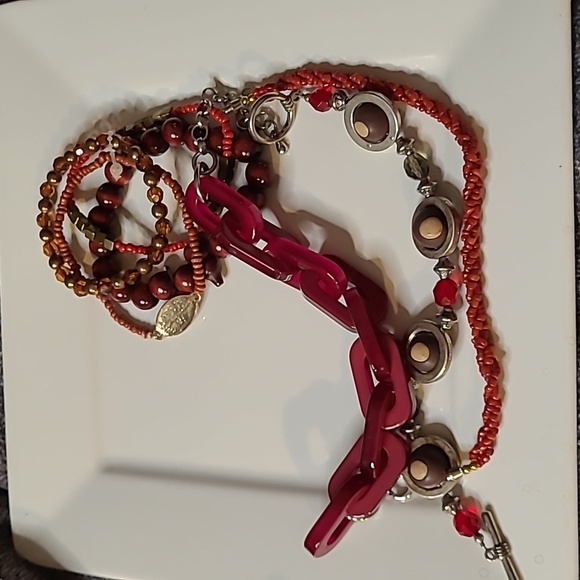 WAS. $130 Vintage 7 Bracelets. 4 stretch 3 with fasteners. - Picture 2 of 14